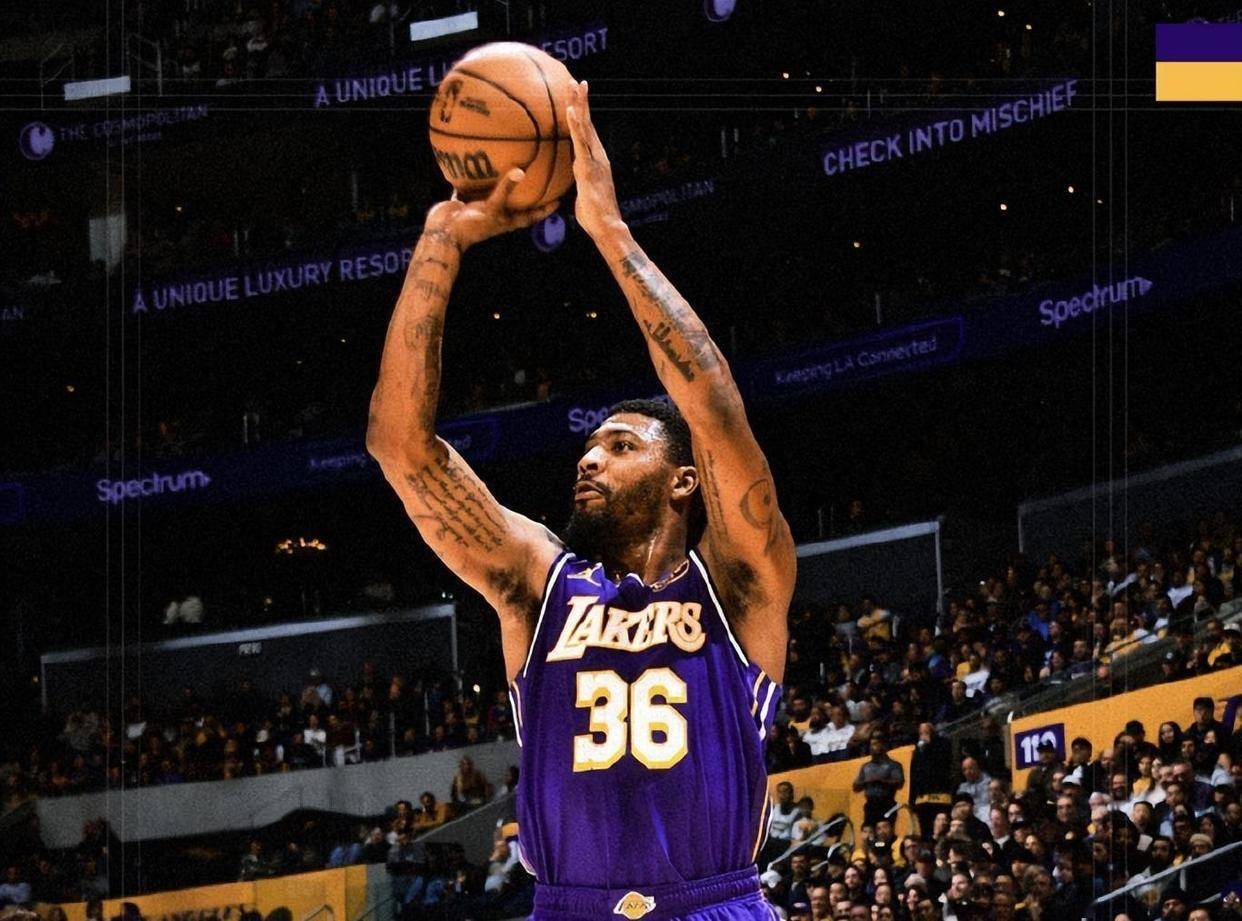 AYX GAMES-包含密尔沃基雄鹿发布备战花絮；窗口期豪取连胜；CBA常规赛任务艰巨；球队文化再被提及的词条