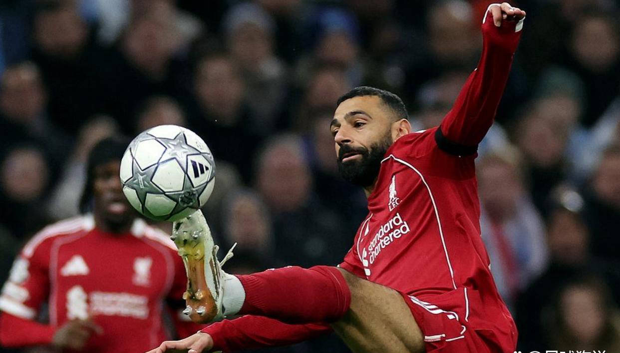 爱游戏平台体验-利物浦训练开放日，赛后回应争议引欢呼，欧冠在即，训练强度明显提升的简单介绍